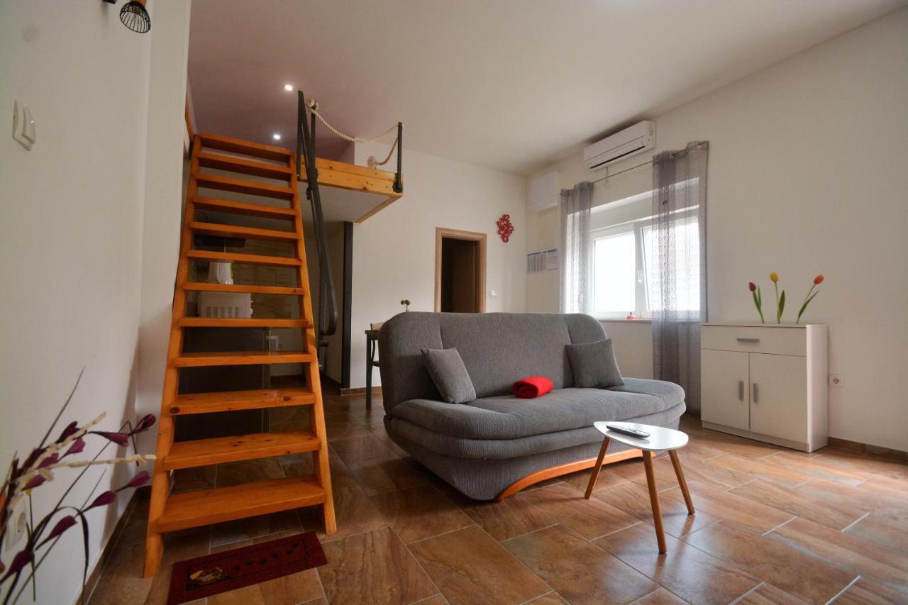 Kala And Tina Apartments Podstrana Luaran gambar