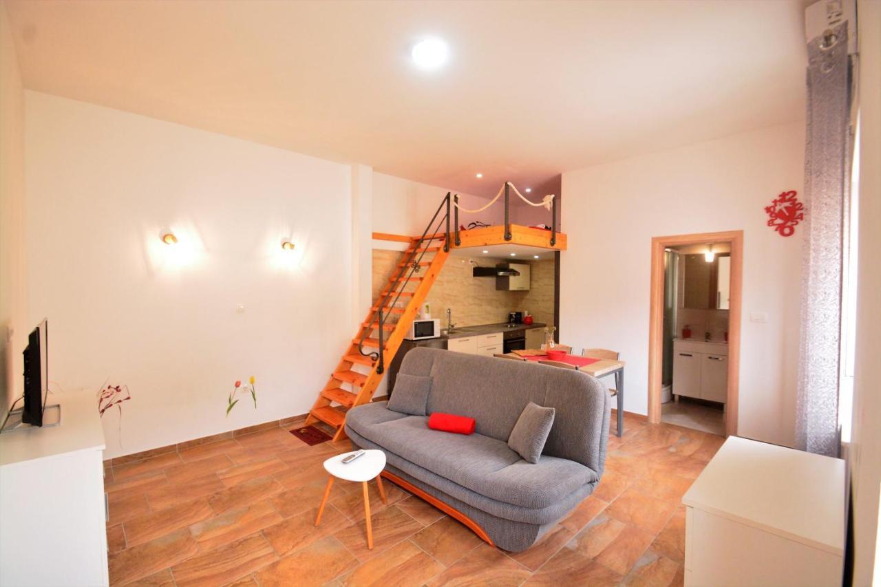 Kala And Tina Apartments Podstrana Luaran gambar