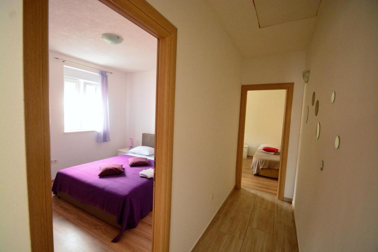 Kala And Tina Apartments Podstrana Luaran gambar