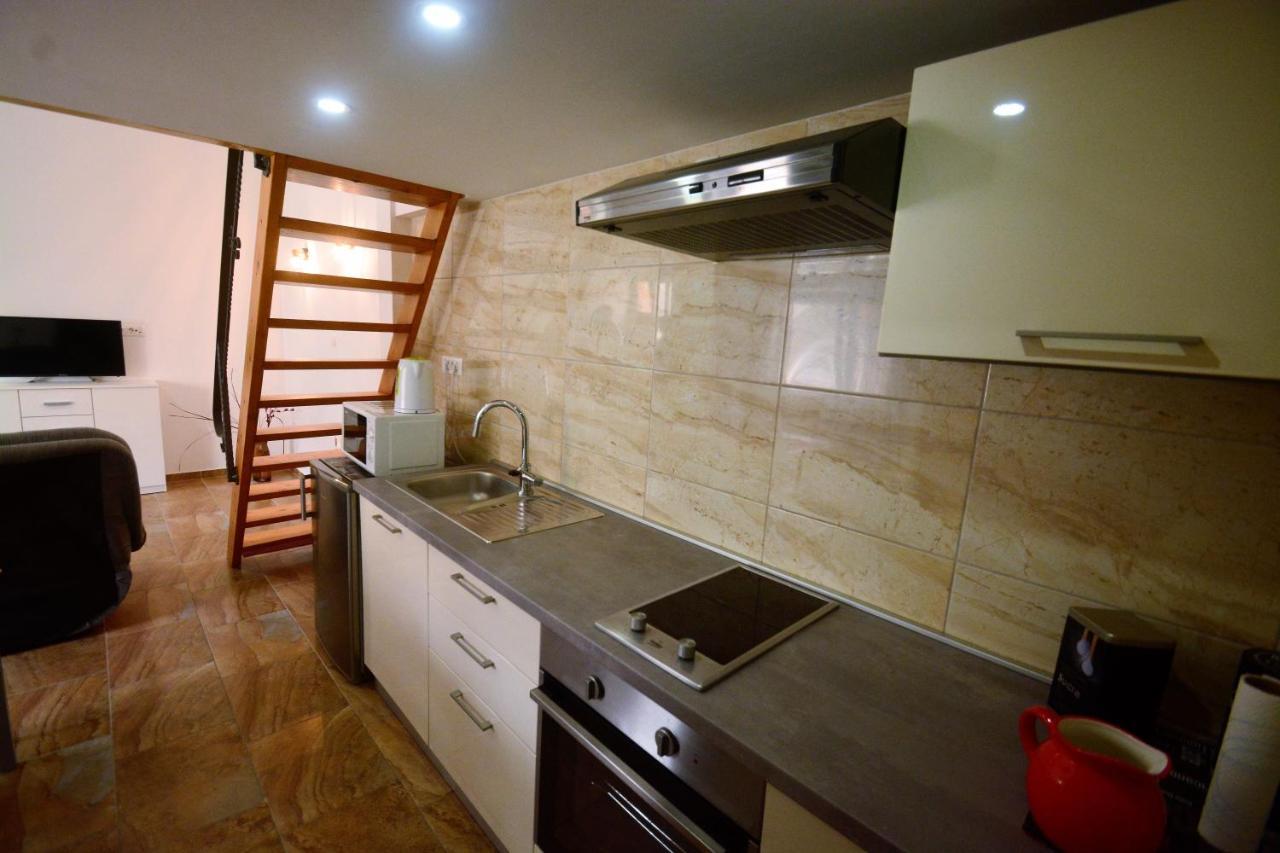 Kala And Tina Apartments Podstrana Luaran gambar